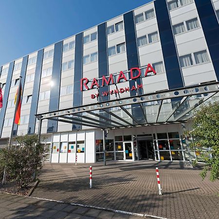 Ramada By Wyndham Hannover Messe Laatzen Exterior foto